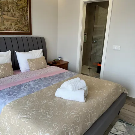 Miranda House * نازاريه
