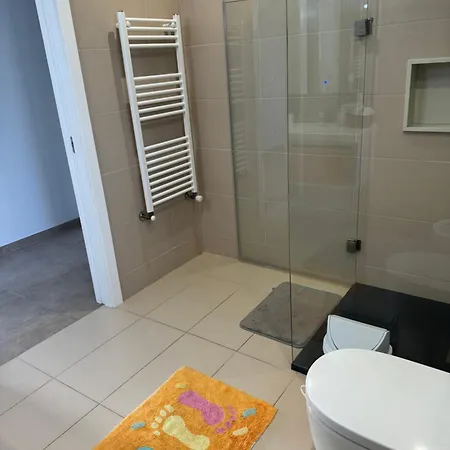 شقة Miranda House