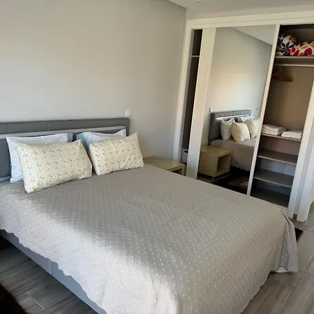 Miranda House Apartman *